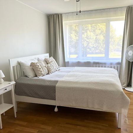 Lovely Beachfront Apartment In Paernu エクステリア 写真