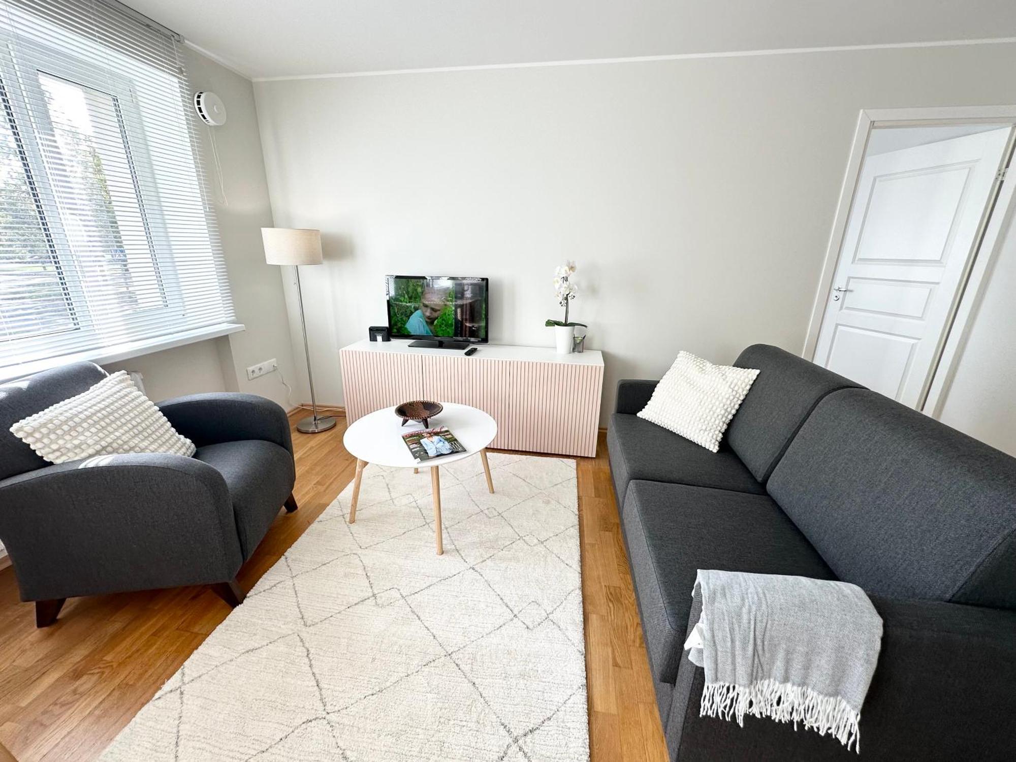 Lovely Beachfront Apartment In Paernu エクステリア 写真