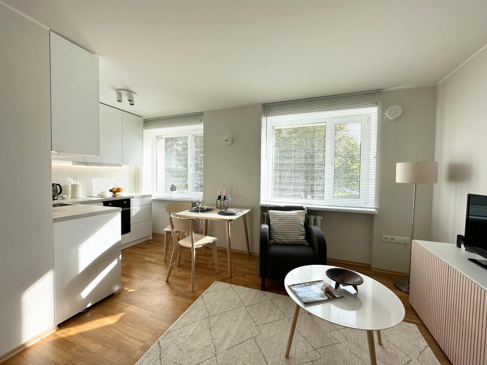 Lovely Beachfront Apartment In Paernu エクステリア 写真
